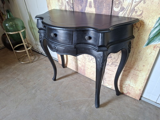 Table d'appoint noire, console murale de style baroque ou Queen Anne, dimensions : 78 x 39 cm et 79 cm de hauteur.
