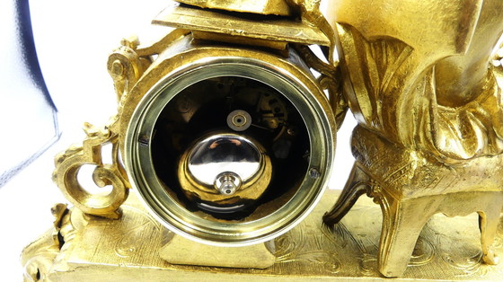 Image 1 of Orologio da mantello a pendolo francese vintage antico 1850-1900 Medaille de Bronze