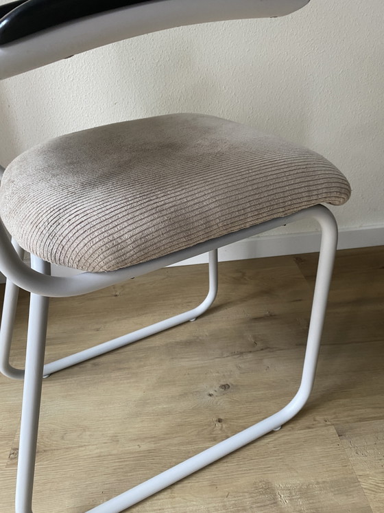 Ahrend De Cirkel Telaio Tubolare - Sedia a Slitta – Riciclata – Tessuto a Coste – Design Olandese Vintage (photo 4 of 15)