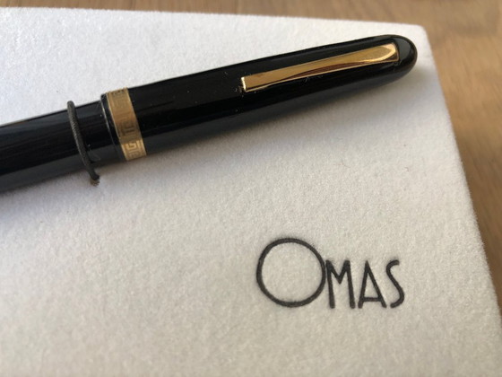 Image 1 of Pluma estilográfica OMAS Extra con tinta en su estuche.