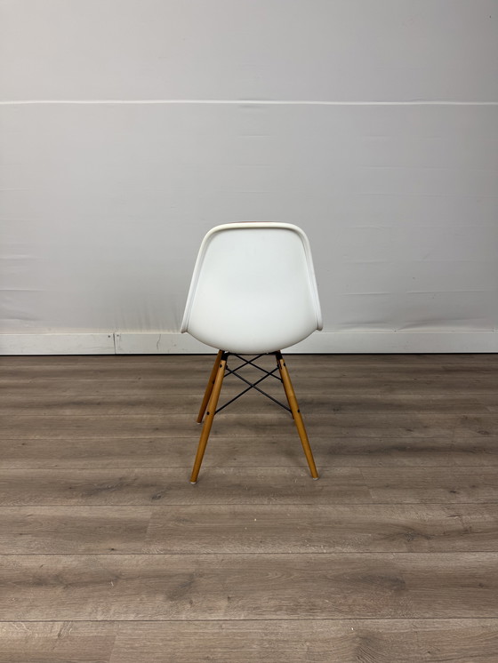 Image 1 of VITRA DSW dining chair