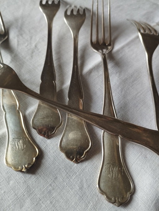 8 petites fourchettes en métal argenté Sorsakoski