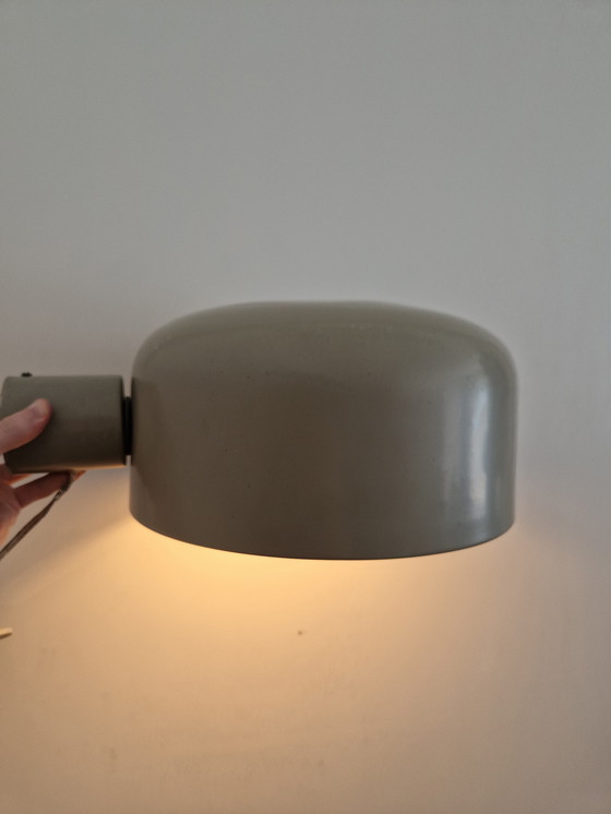 Image 1 of Vintage grote Joe Colombo Coupe wandlamp 33cm