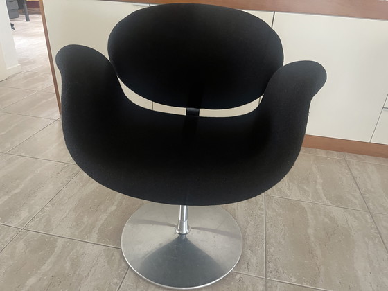 Image 1 of 2x Artifort Little Tulip negro tapizado