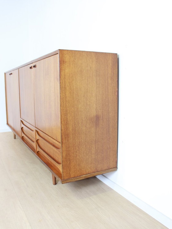 Image 1 of Kast – Oswald Vermaercke, V-Form