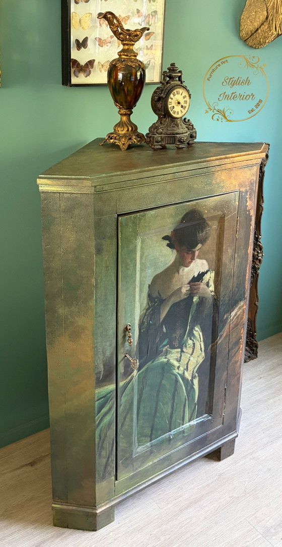 Eckschrank Dame in Grün – Aufbewahrungsschrank, Wood (photo 4 of 5)