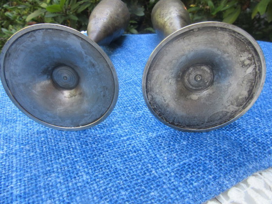Coppia di vasi/calici/bicchieri in metallo, stile moderno di metà secolo – Oggetti decorativi (photo 4 of 10)