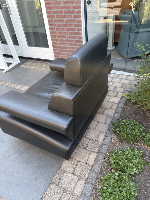 Sofá de dos plazas Cloak de cuero negro – loveseats, Leather, Metal (photo 2 of 5)