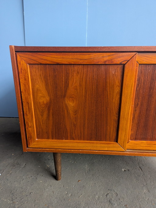 Mobile danese vintage con ante scorrevoli, Faarup anni '60 – Faarup Mobelfabrik, opbergkast, Wood (photo 2 of 14)