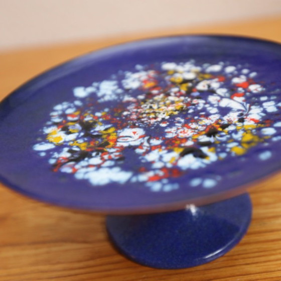 Image 1 of ❤️Cultural furniture enamel platform plate on tulip base GDR Midcentury
