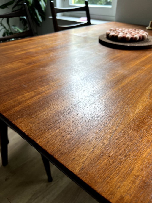 Louis van Teeffelen pour wébé, service de table avec chaises