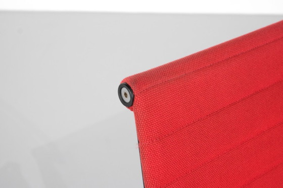 Image 1 of Sessel „EA 117“ von Charles Ray Eames für ICF USA 1969.