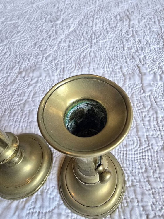 Pair of antique brass candlesticks with adjustable pushers, 19th century – Candle holders (photo 4 of 5)