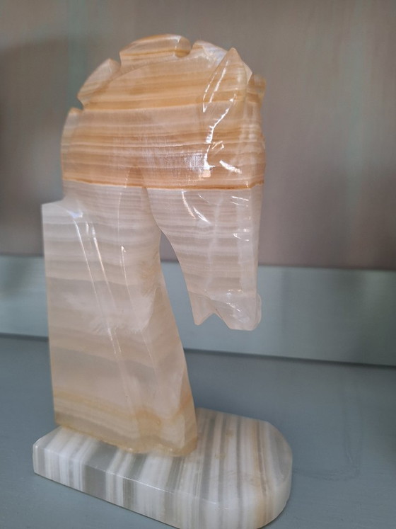 Buchstützen aus Onyxmarmor in Pferdeform, Dekorative Objekte, Creme (Foto 5 von 6)