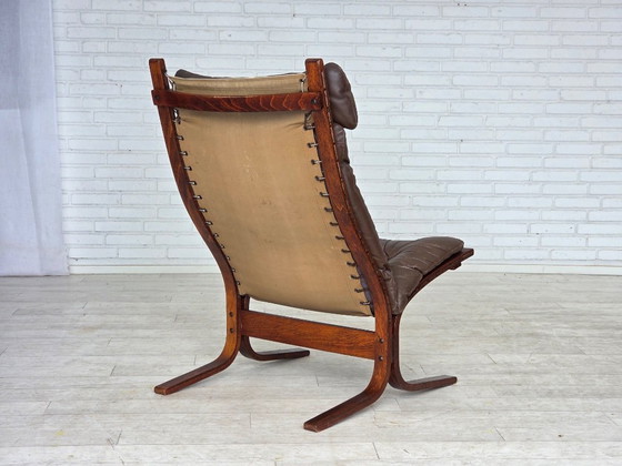 Image 1 of Années 1970, design norvégien d'Ingmar Relling, fauteuil lounge, modèle « Siesta ».
