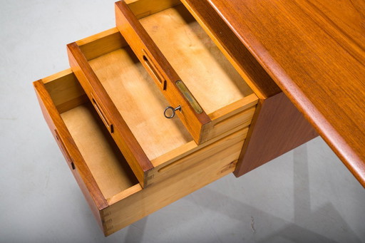 Petit bureau scandinave en teck moderne du Mid Century, années 1960