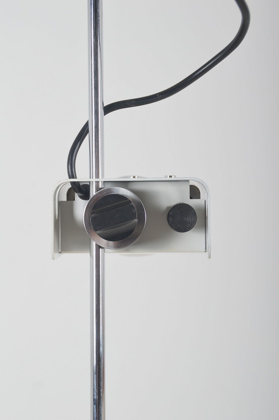Image 1 of Spider floor lamp designed by Joe Colombo for Oluce, 1960s