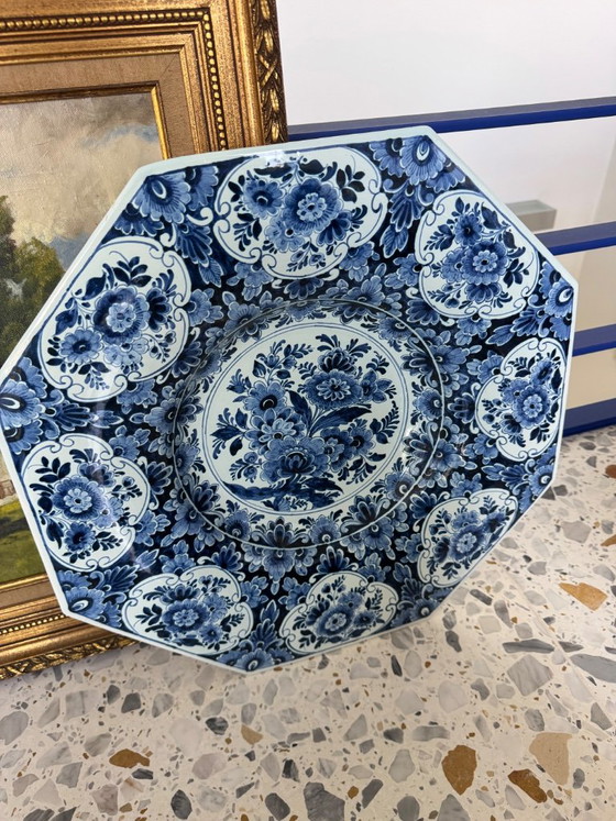 P.B. Delft – Grande piatto ottagonale in ceramica blu di Delft – Dipinto a mano – Circa 1900-1928 – PB Delft (photo 4 of 5)