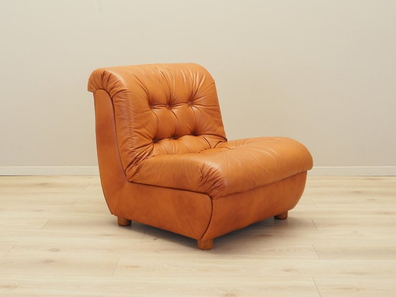 Image 1 of Fauteuil rouge, Design italien, 1970, Production : Italie