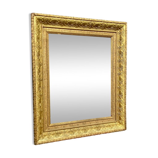 Antieke spiegel in een baguette-lijst. – Wood, Glass