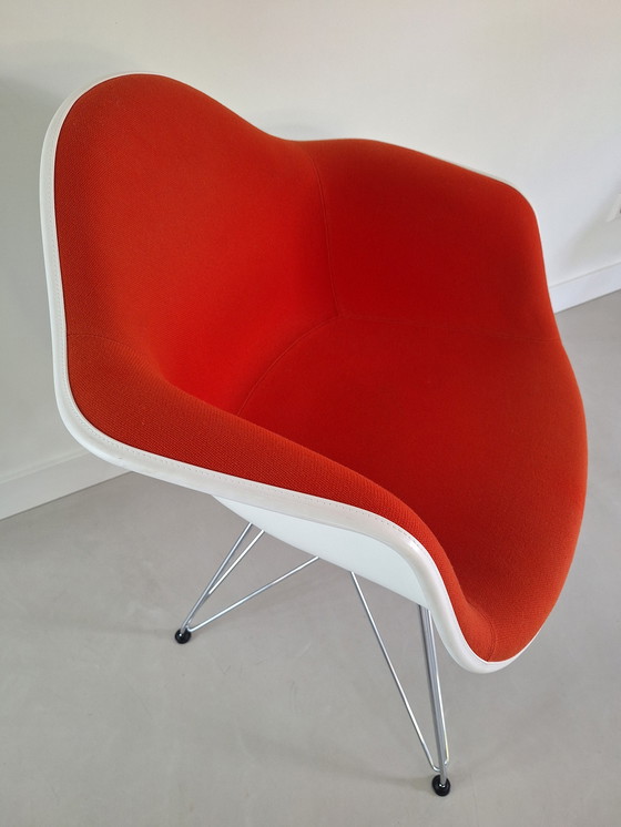 Image 1 of 4 tables Vitra Eames