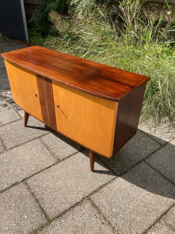 Groot Vintage Dressoir Met Dubbele Deuren – Wood (photo 5 of 6)