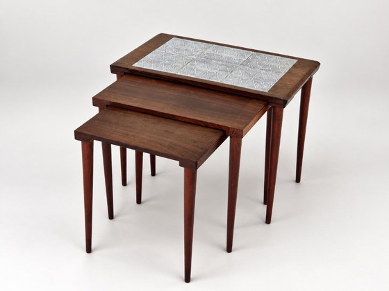 Rosewood nesting tables with ceramic tiles,  Denmark, 1960s, set of 3 – Side tables (photo 2 of 19)
