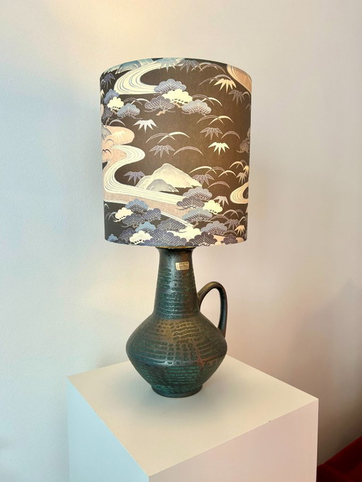 Ge-upcyclede vintage vaas van Carstens Tönnieshof tot draadloze tafellamp