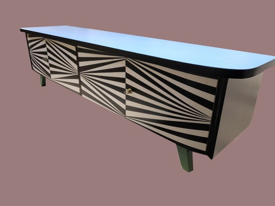 Image 1 of Vintage laag dressoir L. 260