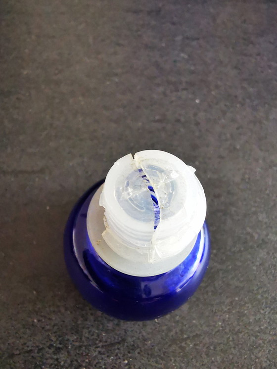 Image 1 of Bouteilles/carafes en verre cobalt