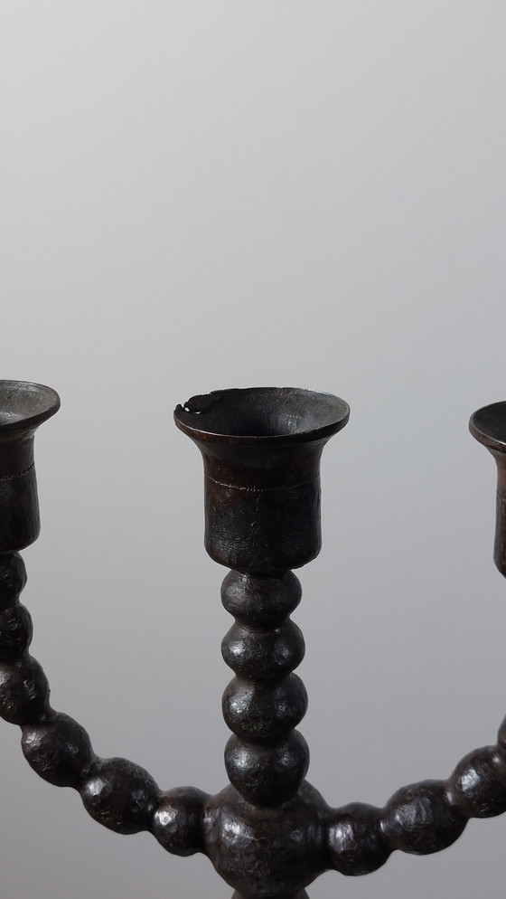 Image 1 of Candeliere menorah in metallo forgiato a cinque braccia