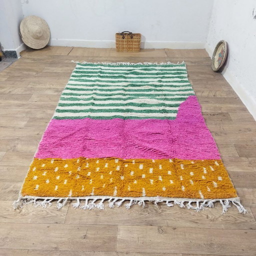 Gestreifter Berberteppich | Marokkanischer Wollteppich | 250 × 150 cm