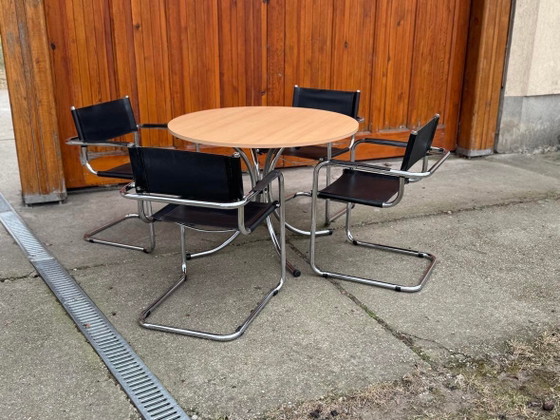 Italian Round Effezeta Dining Table with Chairs, 1990s, Set of 5 – Dining set, Mid Century Modern (photo 5 of 8)