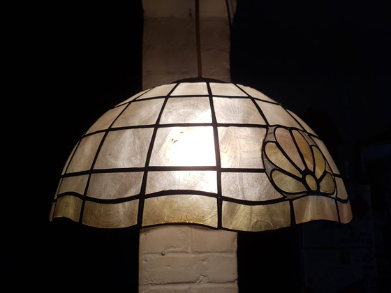 Image 1 of Lampada a sospensione in madreperla e ottone