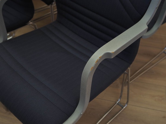 Set di sei sedie con braccioli, rivestimento blu, design moderno italiano, anni '90 – Sedie da pranzo (photo 4 of 15)