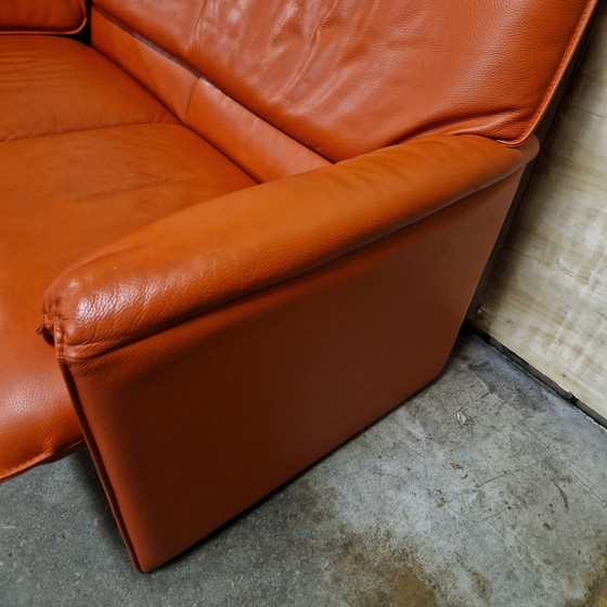Image 1 of Leolux Bora Béta tweezitsbank leren bank oranje bank