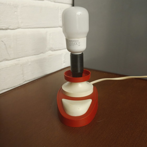 Rare Massive Space Age Table Lamp – Unique Red & White Vintage Design (1970s) – Plastic (photo 7 of 9)