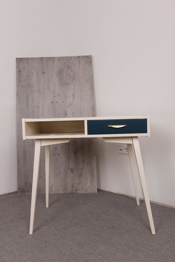 Hongaars Mid-Century Bureau – Mid Century Modern (photo 2 of 11)
