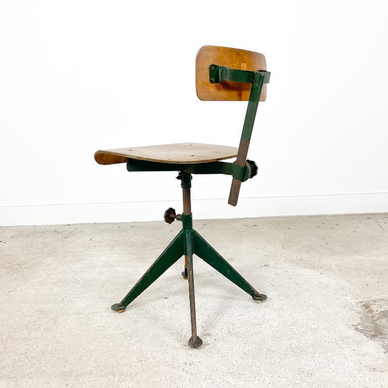 Industrial stool with wooden seat and backrest, green, Sormel, Office chairs, Metal, Brown, Vintage (photo 11 of 11)
