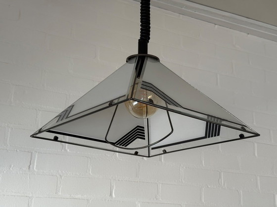 Image 1 of Lámpara colgante de estilo moderno de mediados de siglo | Años 80 | Pirámide
