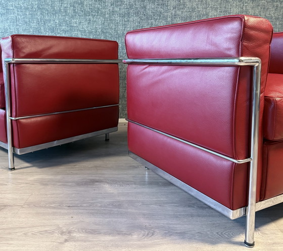 Image 1 of 6 vintage LC2 Le Corbusier stoelen in rood leer, Italië, jaren 80