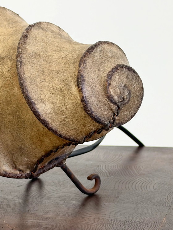 Lampe de table Vintage Rawhide Swirl au design organique (photo 8 of 11)