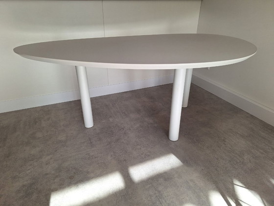 Tavolo di design a forma di ciottolo design e produzione kas20 – Tavoli da pranzo, Legno (photo 5 of 5)