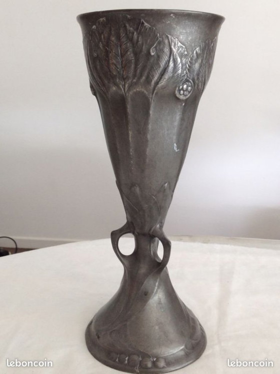 Image 1 of Pewter vase by Kayserzinn 4445, Art Nouveau floral relief, circa 1905
