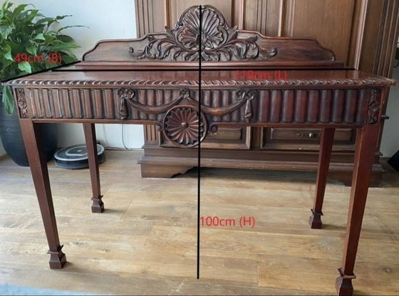 Image 1 of Mooi uitgesneden Edwardiaanse stijl bijzet-tafel
