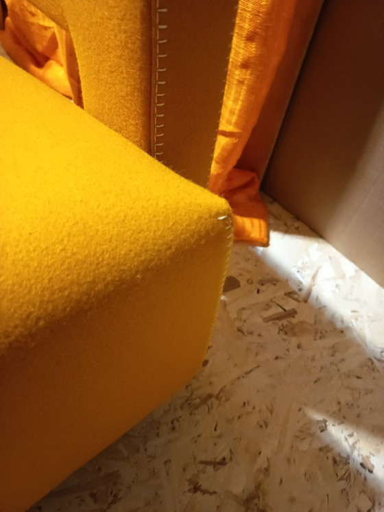 Image 1 of CASSINA Paire de fauteuils Utrecht 637 NEUF 2026 en laine KVARD Moutarde par Gerrit Rietveld
