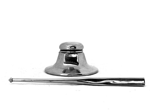 Inktpot van Art Deco, design uit de jaren '30, met een bijpassend elegant potlood.