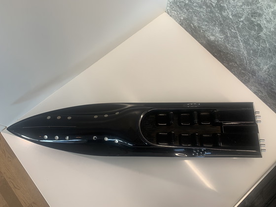 Image 1 of Offshore Gentleman's Racer di Serge Leibovitz