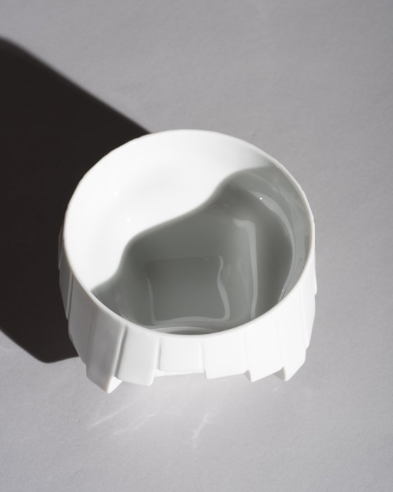 Image 1 of Seltene skulpturale Porzellanschale von Zaha Hadid für Rosenthal, Deutschland, 2000er Jahre