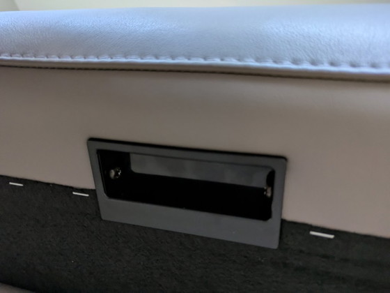 Image 1 of Leolux Timandra taupe - 2,5 zits Design bank 